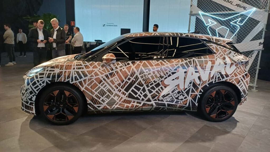 Cupra Raval 2026 | Resmi Cupra Raval 2026: Yeni ve Etkileyici Bir Elektrikli