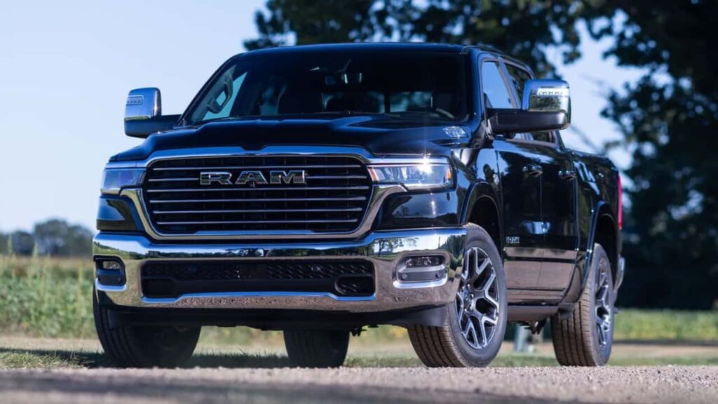 Ram 1500 Hemi | Resmi Ram 1500 Hemi V8: 5 Günde Gelen Etkileyici Satış Rekoru