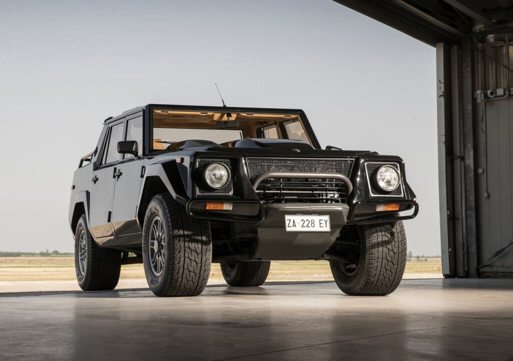 Lamborghini LM002 | Sınırlı Lamborghini LM002 ve Etkileyici Resmi Hikayesi