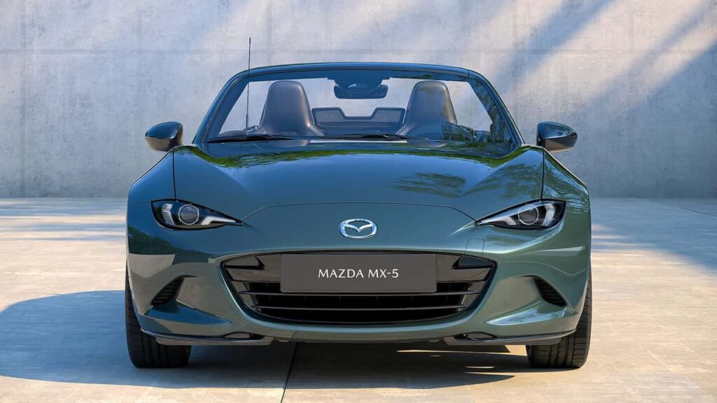 Mazda MX-5 2027 | Mazda MX-5 2027 İçin Yeni Yeşil Renk Tanıtıldı, İstanbul Oto Galeri, 2.El Araç, Araç Alım Satım, Otogalerio, Maslak Oto Galeri | Oto Galeri Maslak 2.el araba alım satım