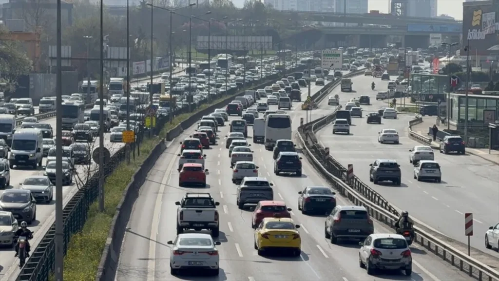 Türkiye araç sayısı | Türkiye Araç Sayısı Yeni Rekor Kırdı 34 Milyonu Geçti, Araç Alım Satım, Otogalerio, Maslak Oto Galeri, Otomotiv Sektörü, İkinci El Araba | Oto Galeri Maslak 2.el araba alım satım